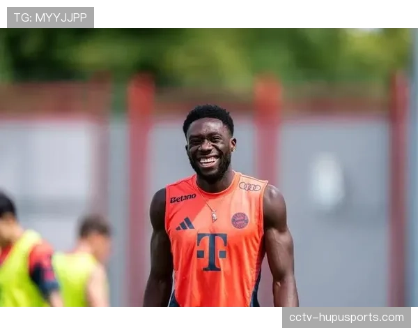 拜仁左后卫阿方索·戴维斯右膝前交叉韧带撕裂，赛季报销